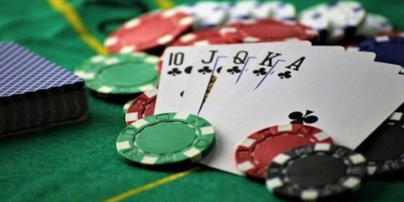Giới thiệu chung về Phỏm là gì?